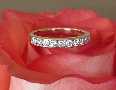 Pre-loved Tiffany & Co. Diamond and Yellow Gold Band. Save off Retail with our Second-Hand Luxury Jewellery.