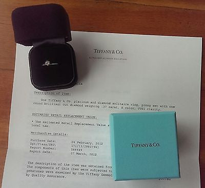 Vintage Tiffany & Co. Engagement Ring. Save off Retail with this Pre Loved Diamond Engagement Ring