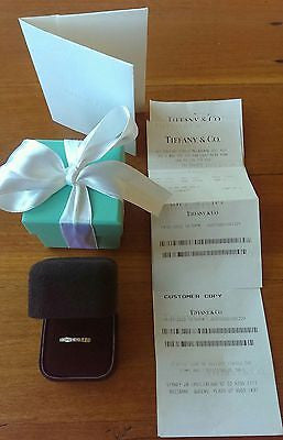 Pre-loved Tiffany & Co. Diamond and Yellow Gold Band. Save off Retail with our Second-Hand Luxury Jewellery.