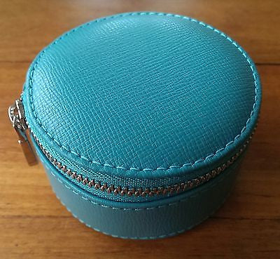 Tiffany & Co Leather Round Zip Jewelry Ring Case Ultrasuede Interior w/box $190