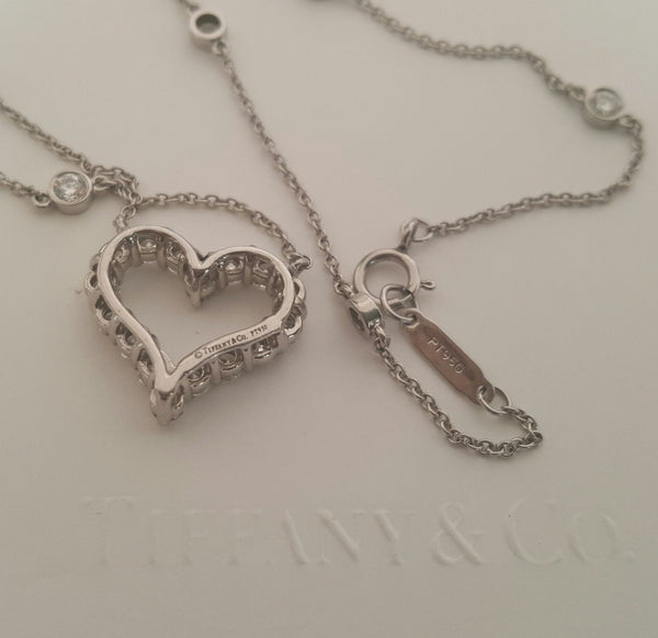 Save money on Vintage Tiffany & Co. Diamond and Platinum Necklace