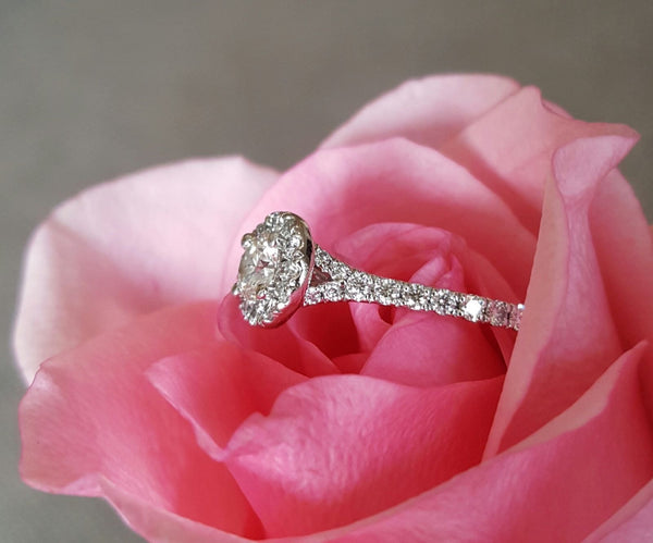 Hearts on Fire 0.96tcw Transcend Round Diamond Halo Engagement Ring RRP $11085