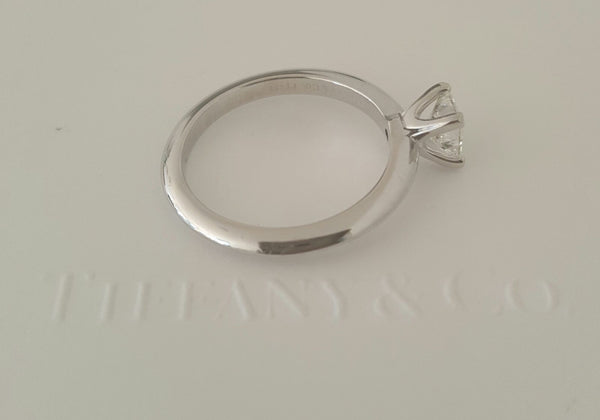 Vintage Tiffany & Co. Diamond Engagement Ring. Save off Retail with this Pre Loved Diamond Engagement Ring