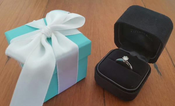 Vintage Tiffany & Co. Classic Diamond Engagement Ring. Save money on Luxury.