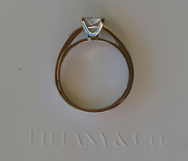 Pre Loved Tiffany & Co Diamond Engagement Ring.
