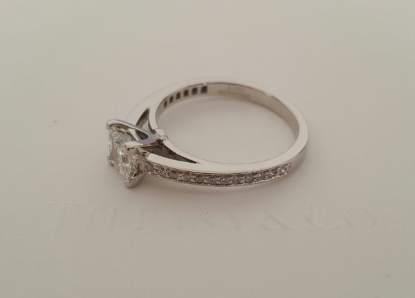 Pre Loved Tiffany & Co Diamond Engagement Ring.