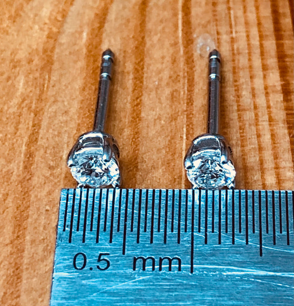 Tiffany & Co. 0.22tcw Diamond Stud 4 Prong Earrings in Platinum with Box