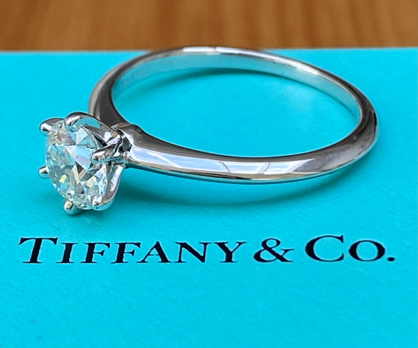 Tiffany & Co. 1.14ct G/VS1 Diamond Solitaire Engagement Ring Box/Papers/Cert