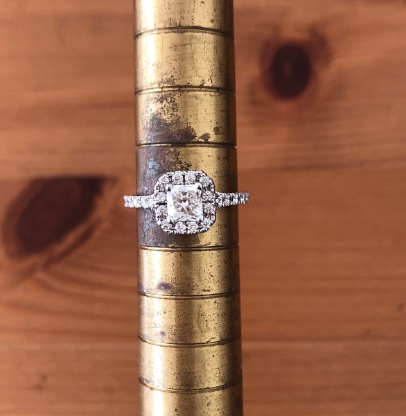 Hearts on Fire 0.91tcw Diamond Halo Dream Cut Engagement Ring $10255 Cert/Rcpt/Boxes