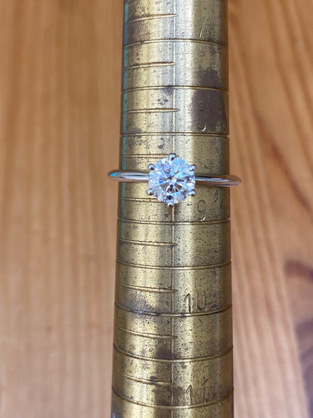 Tiffany & Co. 1.14ct G/VS1 Diamond Solitaire Engagement Ring Box/Papers/Cert
