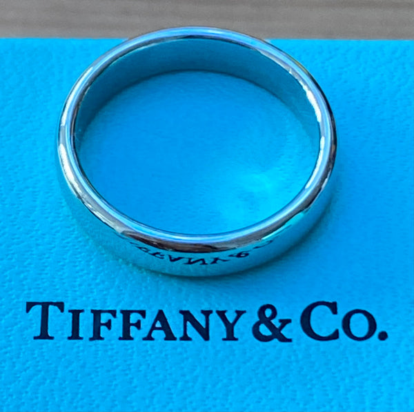 Tiffany & Co. 4.5mm Platinum Band PT950 8.93gms Size 8