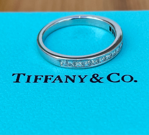 Tiffany & Co. 0.98ct G/VS1 Princess Cut Engagement Ring and 0.39tcw Diamond Band