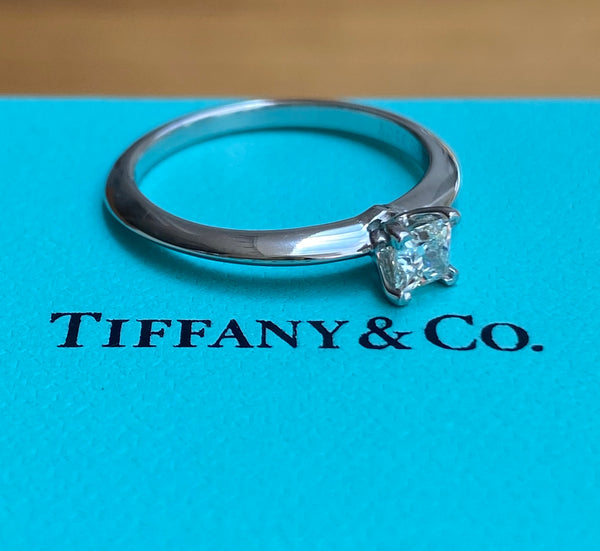 Tiffany & Co. 0.32ct I/VVS2 Diamond Princess Cut Engagement Ring Val/Cert/Boxes