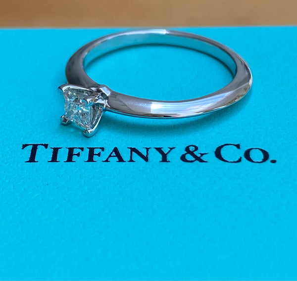 Tiffany & Co. 0.32ct I/VVS2 Diamond Princess Cut Engagement Ring Val/Cert/Boxes