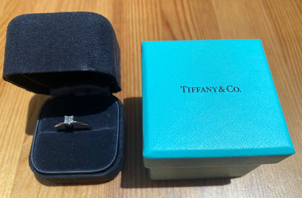 Tiffany & Co. 0.32ct I/VVS2 Diamond Princess Cut Engagement Ring Val/Cert/Boxes