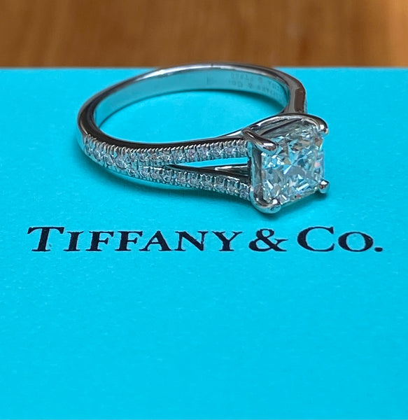 Tiffany & Co. 1.15tcw (1.05ct Centre) H/VS1 Lucida Diamond Engagement Ring Cert/Val/Boxes