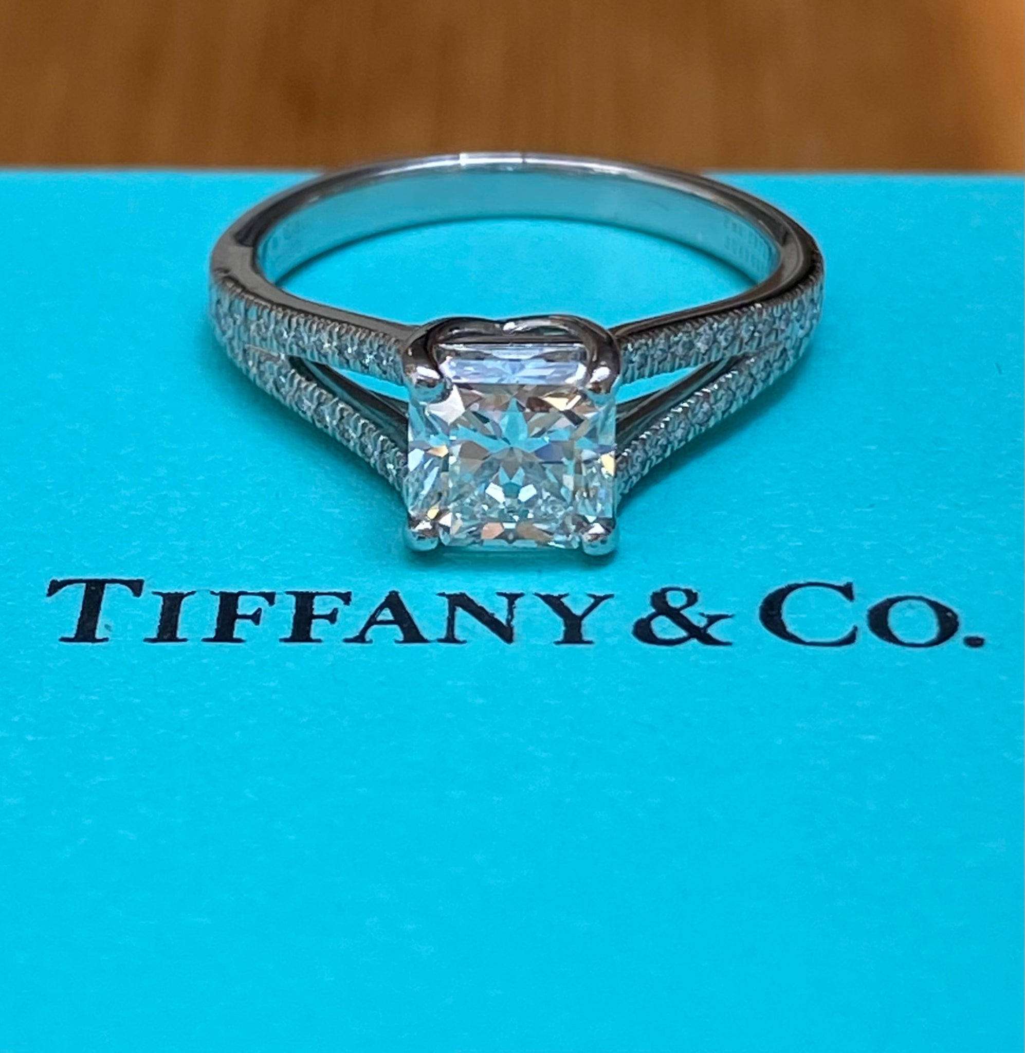 Tiffany & Co. 1.15tcw (1.05ct Centre) H/VS1 Lucida Diamond Engagement Ring Cert/Val/Boxes