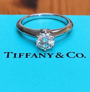 Tiffany & Co. 0.78ct F/VS1 Diamond 6 Prong Engagement Ring Cert/Val/Boxes