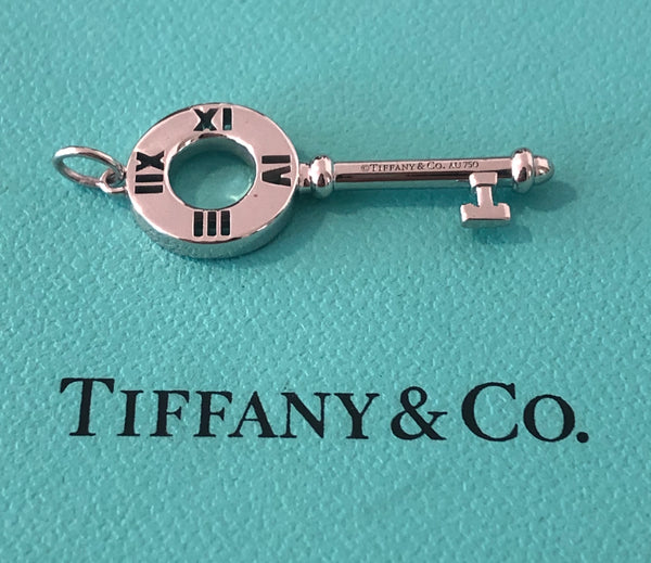Tiffany & Co. Solid 18ct White Gold and Diamond Atlas Pendant Necklace RRP $1900