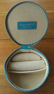 Tiffany round 2025 jewelry case