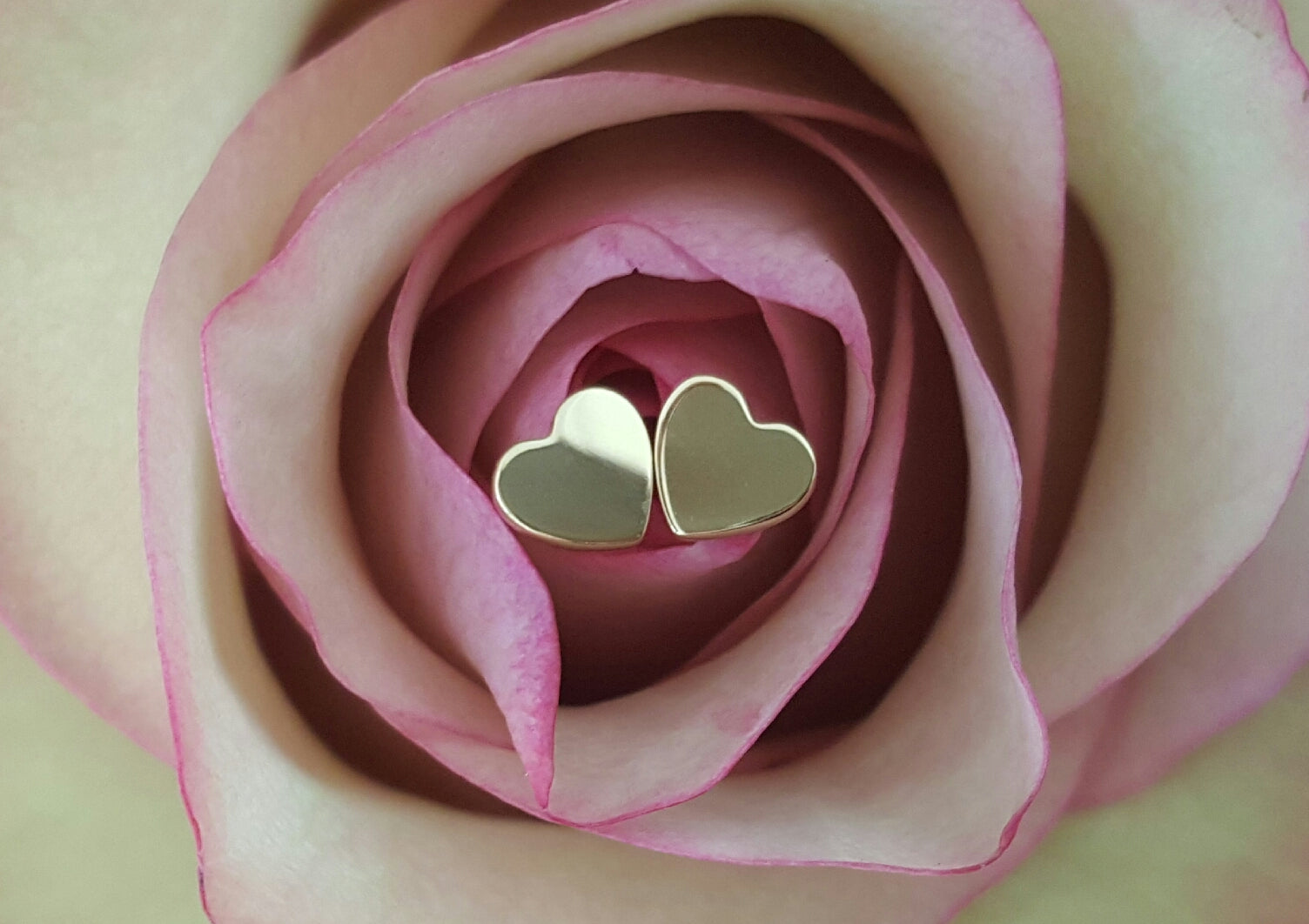 18ct 18k Solid Yellow Gold Heart 'Forever' Stud Earrings - Original Design CTJ