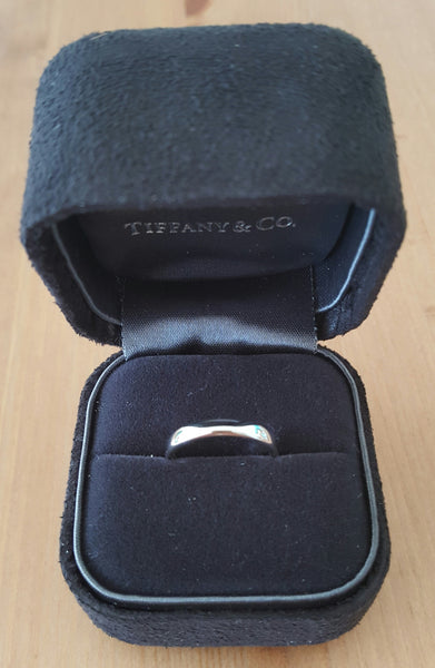Tiffany & Co. 3mm Women's Classic Platinum Wedding Band