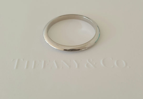 Tiffany & Co. 2mm Womens Knife Edge Platinum Wedding Band RRP $1050