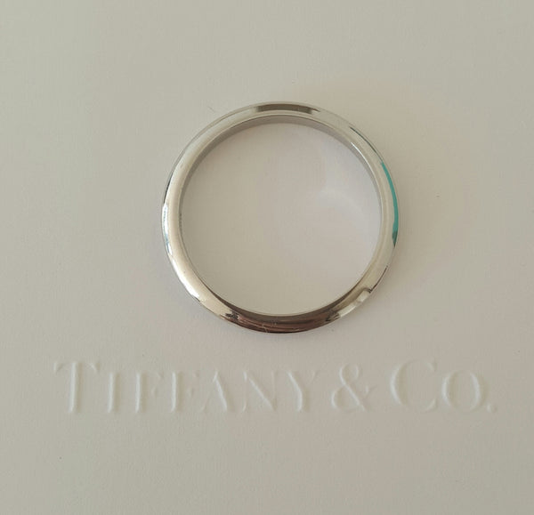 Tiffany & Co. 2mm Womens Knife Edge Platinum Wedding Band RRP $1050