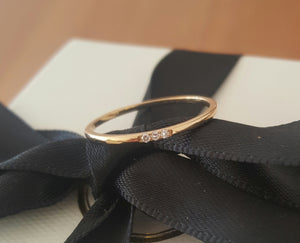 Solid 18ct Yellow Gold and 3 Diamond Minimalist Wedding Anniversary Engagement Dress Band Ring Size 5.5 by CTJ