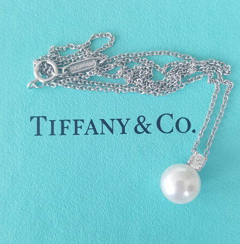 Tiffany & Co. 0.10ct Diamond and 7.6mm Pearl Necklace Pendant in White Gold 16"