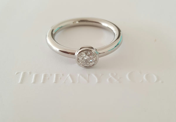 Tiffany & Co. 0.34ct G/VVS1 Bezel Set Diamond Bezet Engagement Ring Cert/Val/Pck
