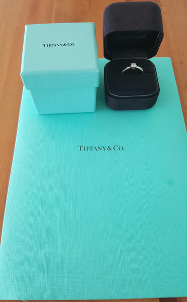 Tiffany & Co. 0.34ct G/VVS1 Bezel Set Diamond Bezet Engagement Ring Cert/Val/Pck