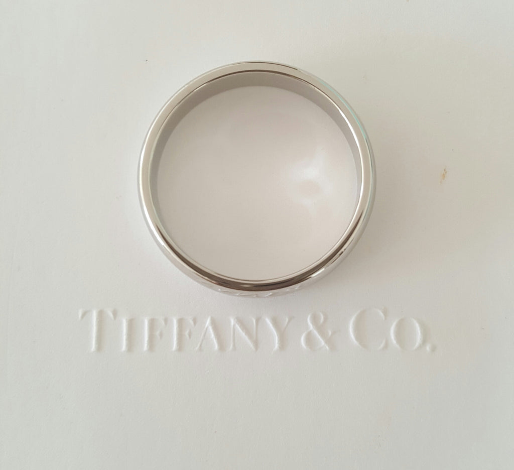 Tiffany & Co. Tiffany Forever Wedding 4.5 mm Band in Platinum, Size 8 |  myGemma | Item #136343