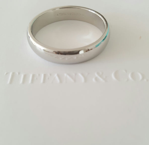 Tiffany & Co. 4.5mm Platinum Classic Mens Wedding Band Size 10 RRP $2500