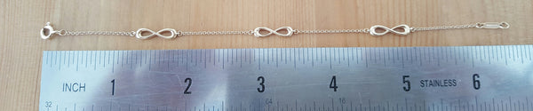 Tiffany & Co. 18ct Rose Gold 3 Motif Infinity Bracelet with Packaging