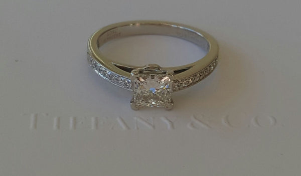 Pre Loved Tiffany & Co Diamond Engagement Ring.