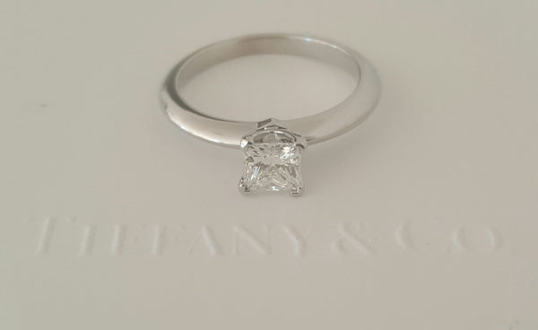 Vintage Tiffany & Co. Diamond Engagement Ring. Save off Retail with this Pre Loved Diamond Engagement Ring