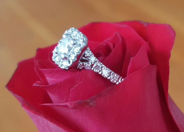 Vintage, Pre Loved, Second Hand Hearts on Fire Diamond Engagement Ring, Platinum.