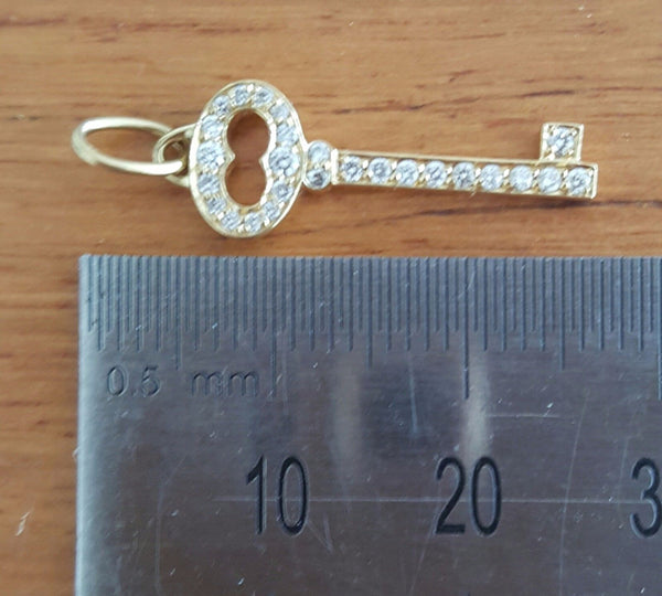 Vintage Tiffany and Co Diamond Necklace. Pre-Loved Necklace. Save off Retail. 