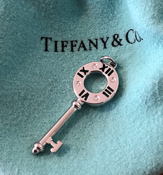 Tiffany & Co. Solid 18ct White Gold and Diamond Atlas Pendant Necklace RRP $1900