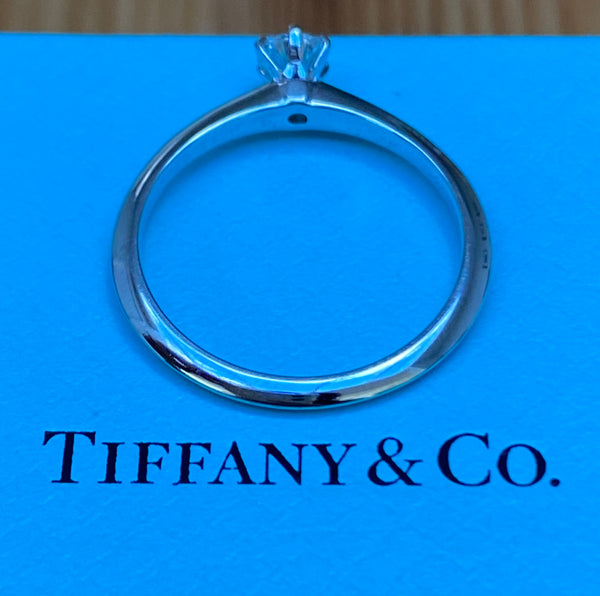 Tiffany & Co. 0.24ct H/VS1 Diamond Solitaire Engagement Ring Boxes/Cert