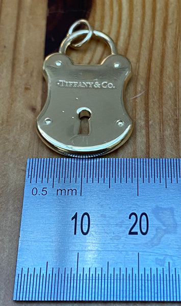 Tiffany & Co. Solid 18ct Gold 1980s Vintage Lock Pendant Extra Large 12.74 grams