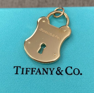 Tiffany & Co. Solid 18ct Gold 1980s Vintage Lock Pendant Extra Large 12.74 grams
