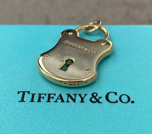 Tiffany & Co. Solid 18ct Gold 1980s Vintage Lock Pendant Extra Large 12.74 grams
