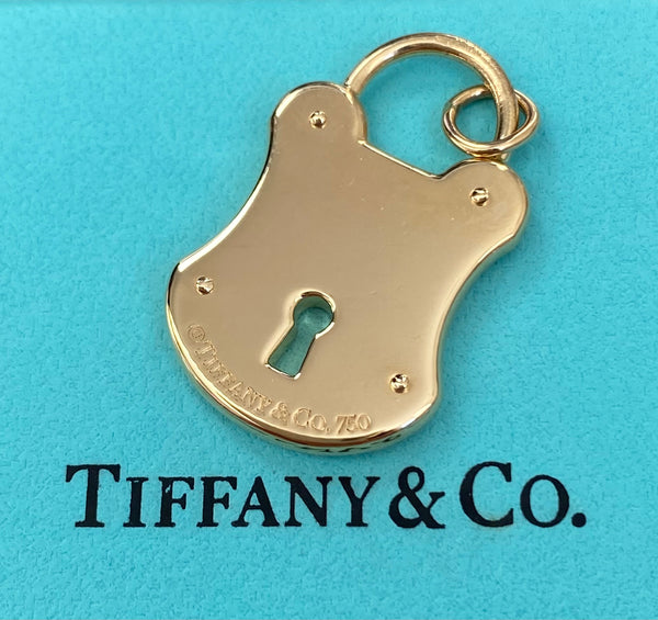 Tiffany & Co. Solid 18ct Gold 1980s Vintage Lock Pendant Extra Large 12.74 grams