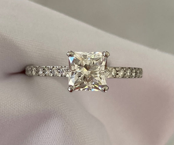 Hearts on Fire 1.37tcw - 1.17ct Centre F/SI1 Dream (Ideal Cut) Diamond Ring