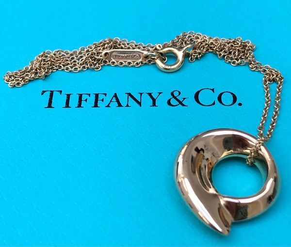 Tiffany & Co. Vintage Frank Gehry Circle Fish Pendant Necklace 18ct Yellow Gold