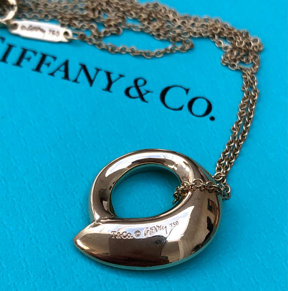 Tiffany & Co. Vintage Frank Gehry Circle Fish Pendant Necklace 18ct Yellow Gold