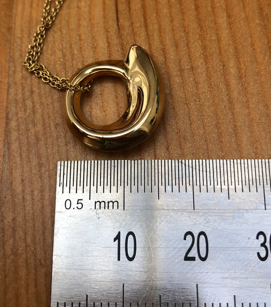Tiffany & Co. Vintage Frank Gehry Circle Fish Pendant Necklace 18ct Yellow Gold