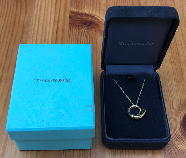 Tiffany & Co. Vintage Frank Gehry Circle Fish Pendant Necklace 18ct Yellow Gold